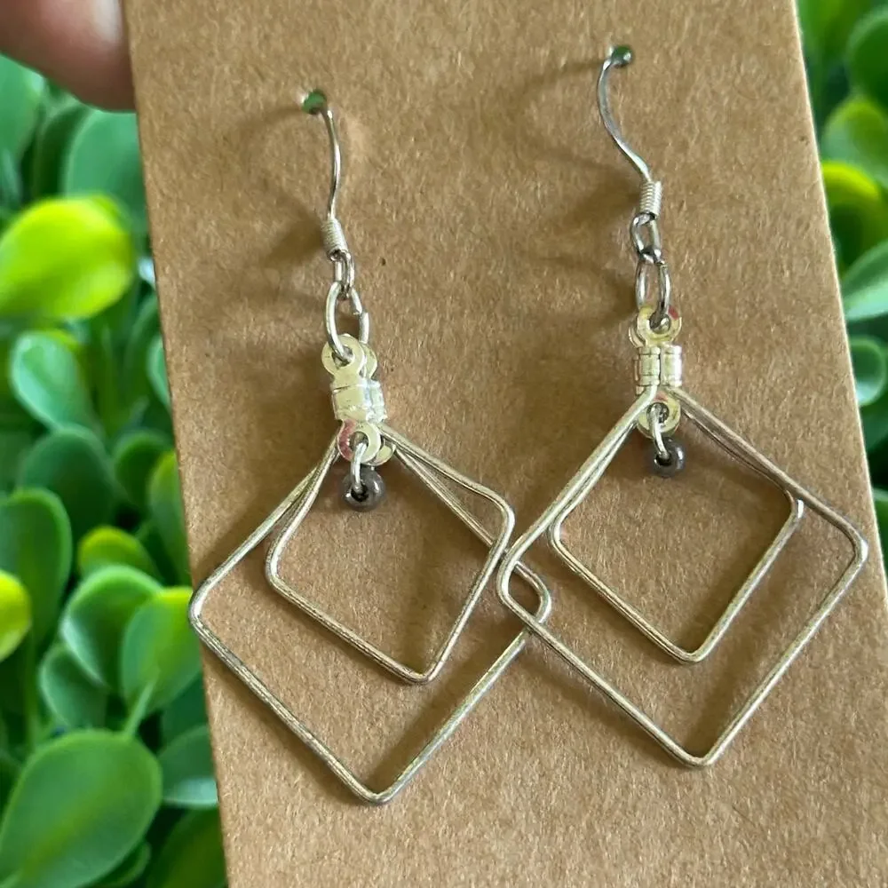 BOGO FREE VTG SILVER SQUARE DANGLE EARRINGS